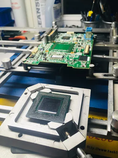 OlsTech Group Serwis Apple & Elektroniki – Toruń Rubinkowo